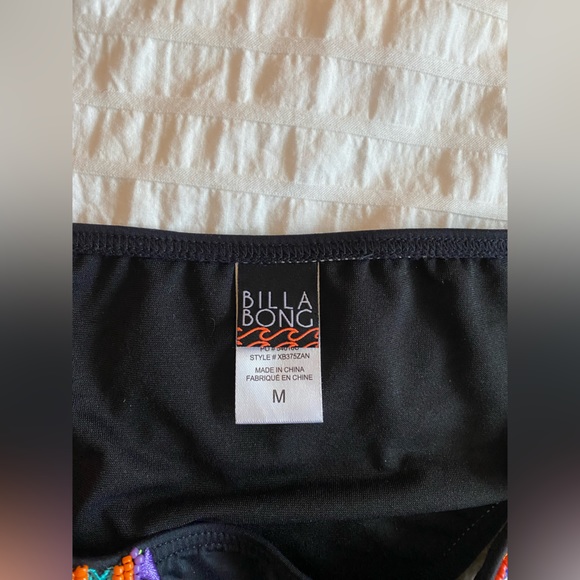 Cover ups and bathing suits - Picture 10 of 10